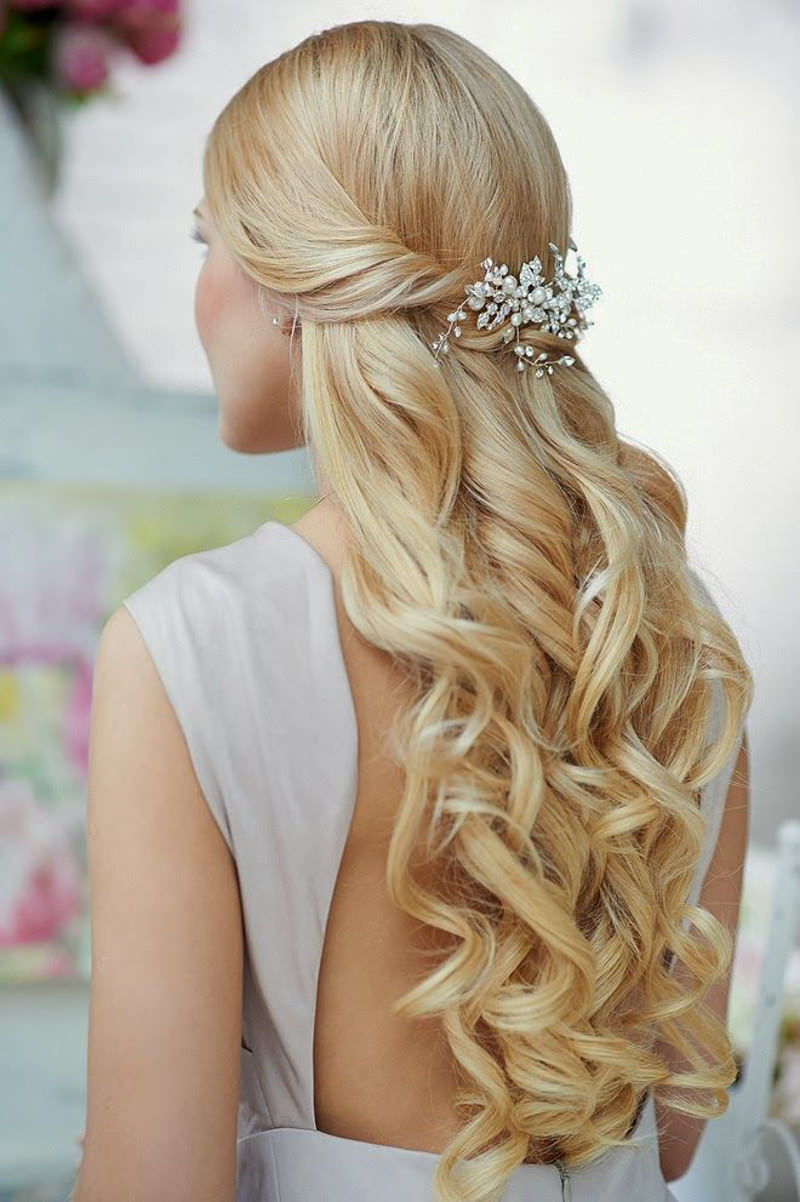 15 penteado-ondulado-cachos-semipreso-noiva-casamento