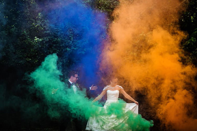 casamento-fumaça-colorida