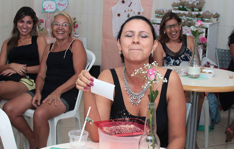 castigos-cha-de-cozinha-cha-de-panela-cha-de-casa-nova-cha-bar-bridal-shower-falar-com-a-boca-cheia