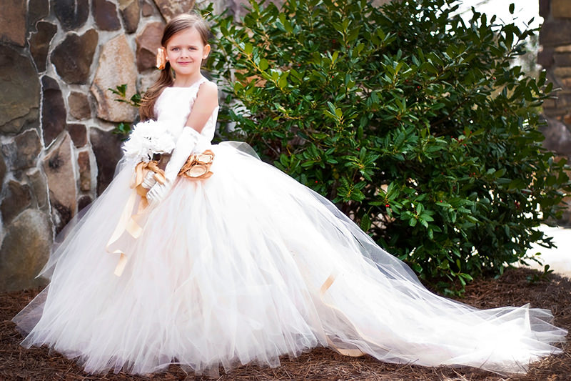 vestido-de-princesa-para-daminhas-de-casamento