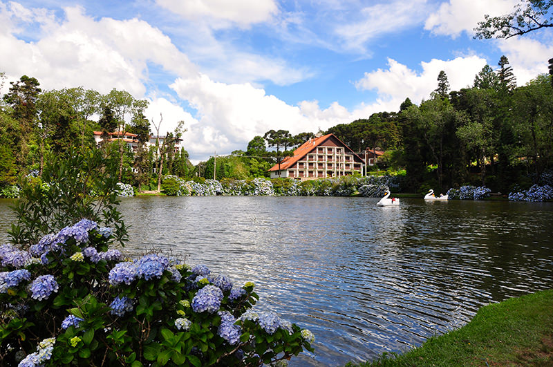 lua-de-mel-no-brasil-lago-negro-gramado-rs