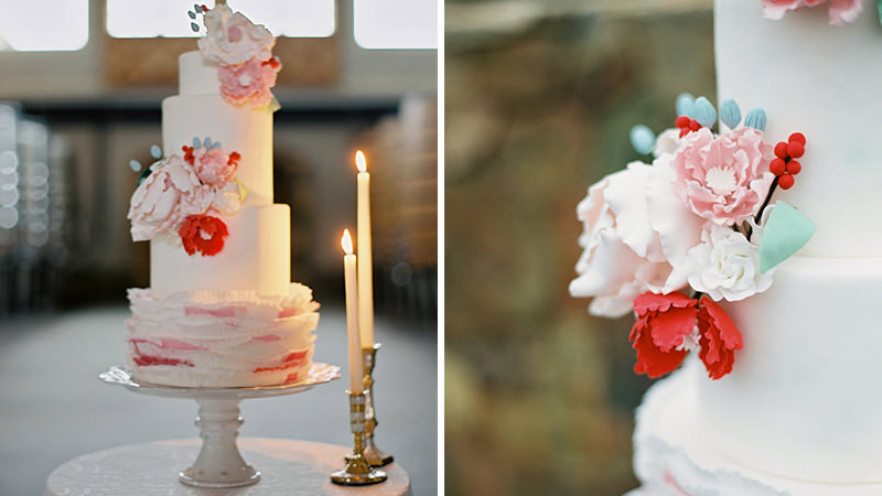 detalhe-bolo-de-casamento-decoracao-com-flores-festa-no-inverno