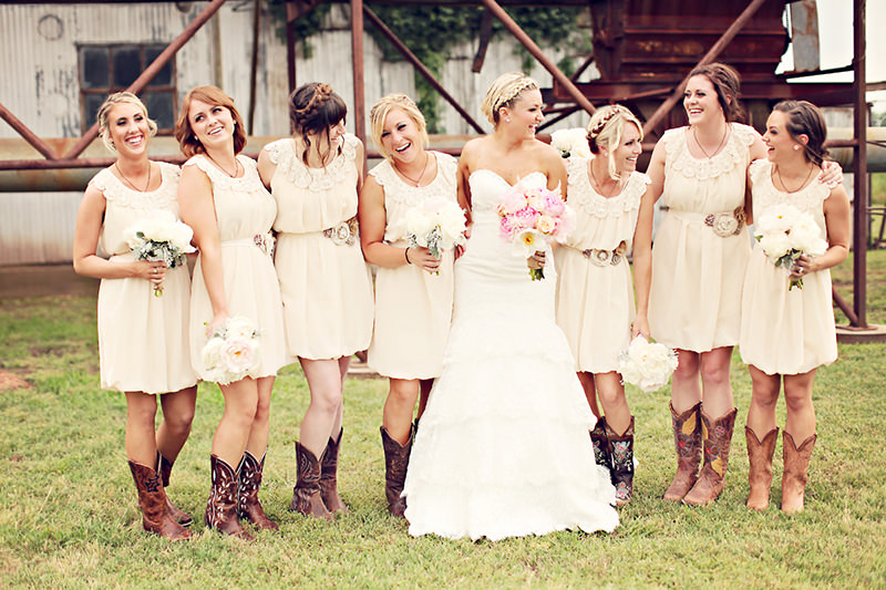 casamento-fazende-madrinhas-botas-country