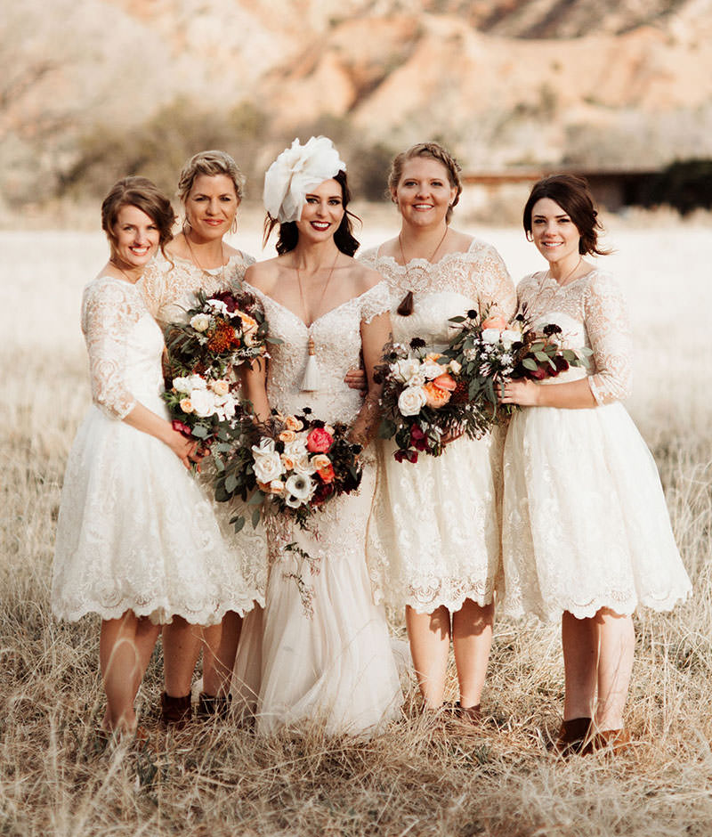 madrinhas-de-branco-casamento-fazenda