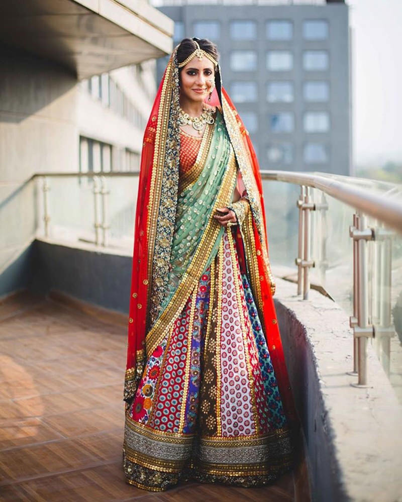 noiva-indiana-com-saree-colorido