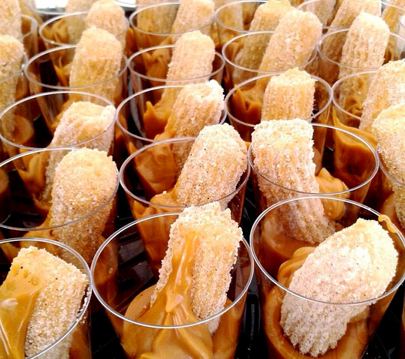 mini-churros-no-copinho-festa-de-noivado