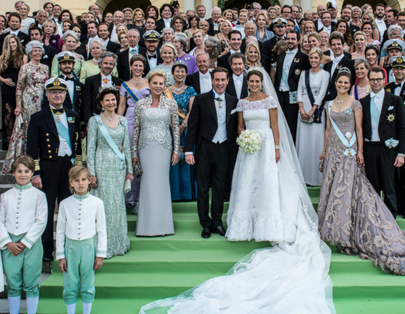 enoivado-festa-de-casamento-com-muitos-convidados