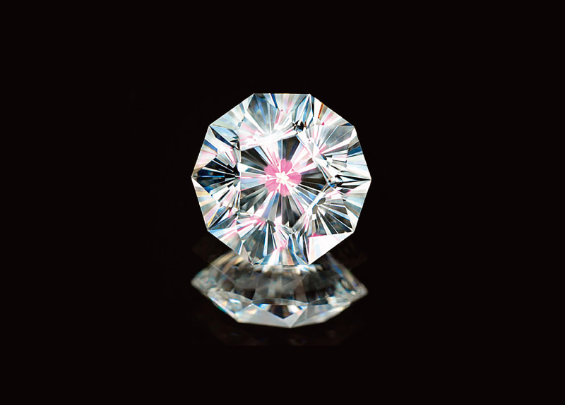 diamante-em-formato-de-flor-de-cerejeira