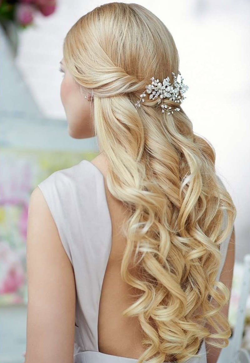 11-dica-de-penteado-para-noivas-elegantes