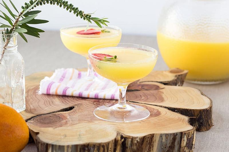 mimosa-drink-com-suco-de-laranja-e-espumante