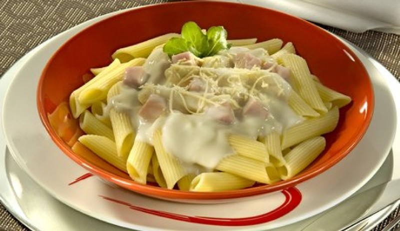 penne-ao-molho-4-queijos-massas-gourmets-para-o-cardapio-do-casamento