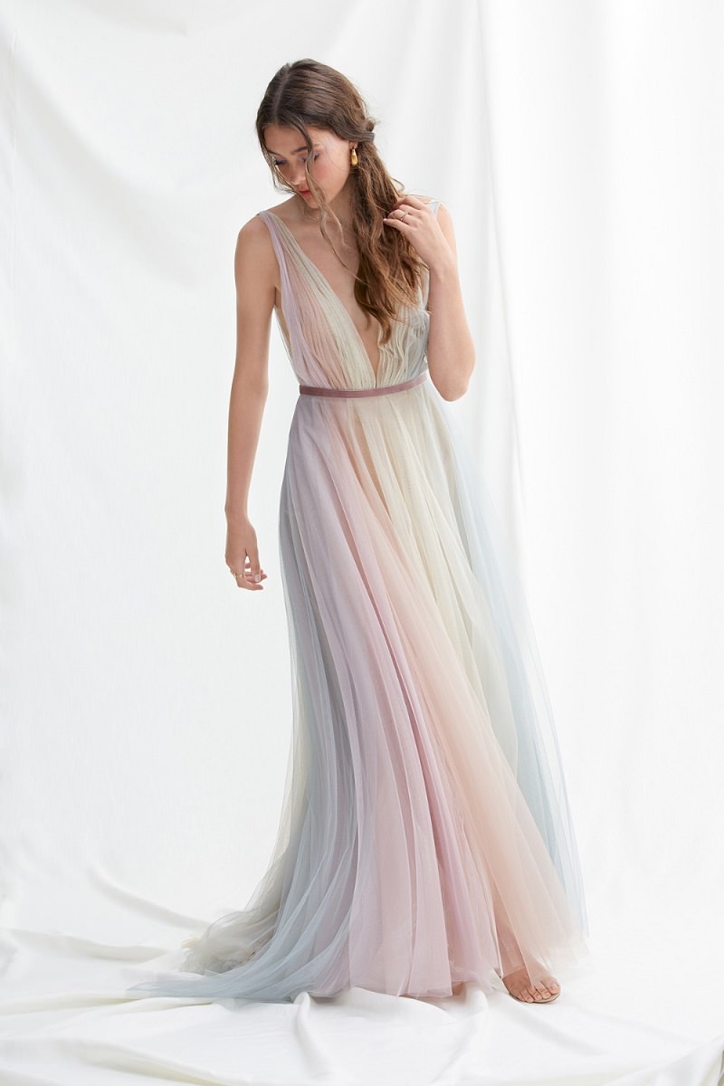 14-tendencia-unicornio-vestidos-de-noiva-nas-cores-do-arco-iris