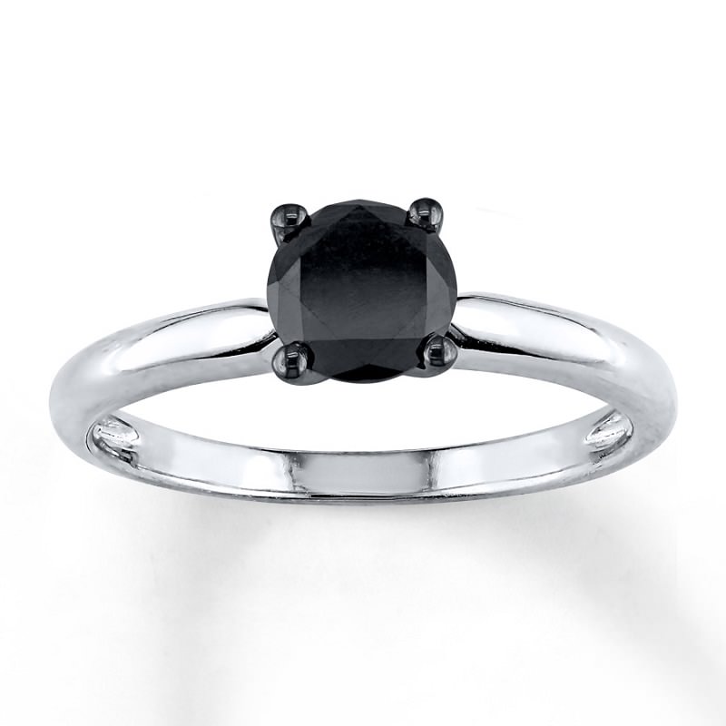 anel-de-noivado-tradicional-com-diamante-central-negro