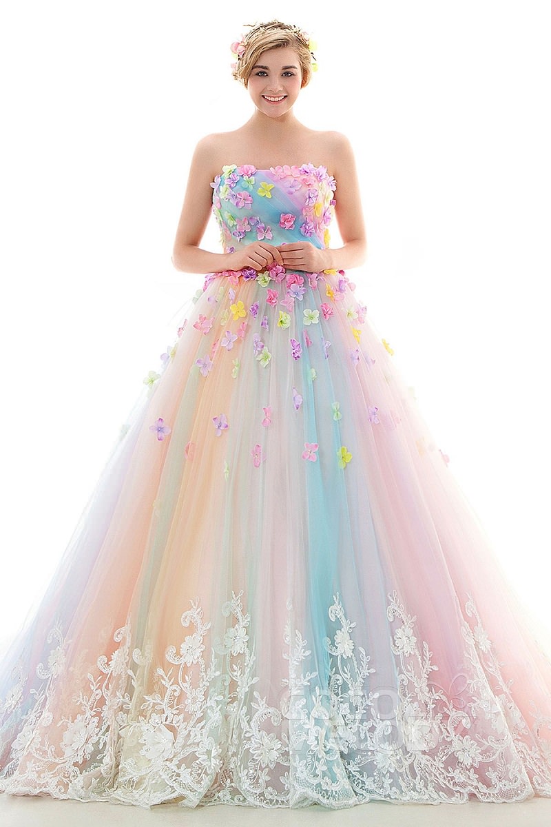 3-tendencia-unicornio-vestidos-de-noiva-nas-cores-do-arco-iris