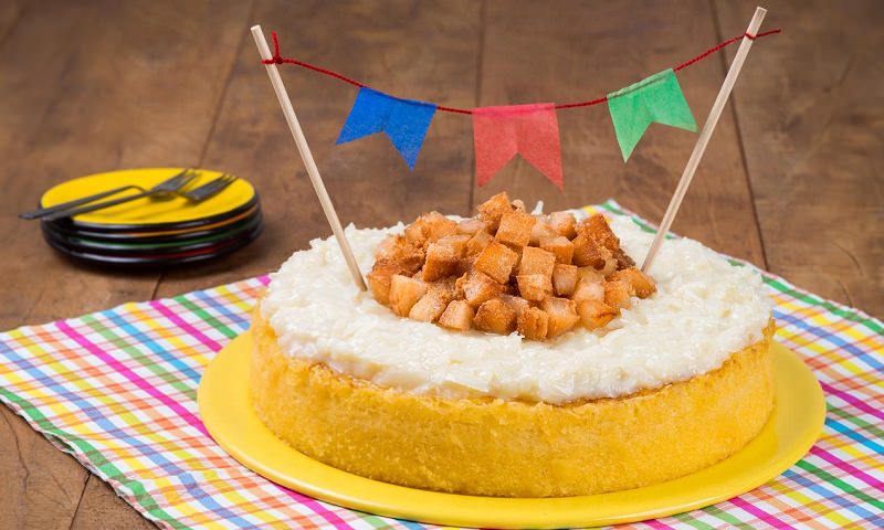 chá-bar-tema-festa-junina-bolo-de-milho