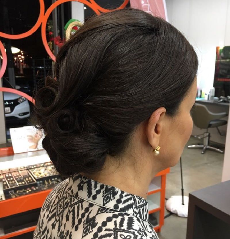 16-penteado-de-casamento-para-mae-da-noiva-tradicional-coque-baixo