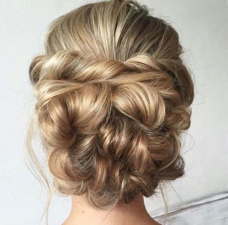 3-penteado-de-casamento-loiras-com-cabelos-longos-mae-da-noiva