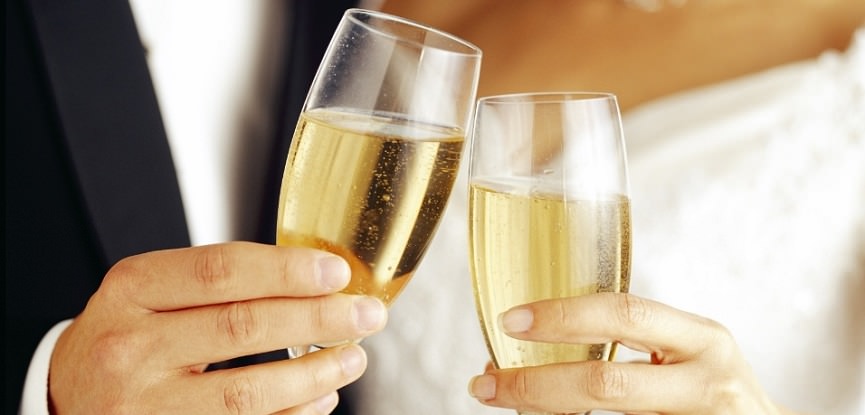 brinde-champanhe-casamento-espumante-noite-de-nupcias-casa-capa