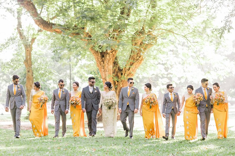 1-padrinhos-de-casamento-amarelo-e-cinza