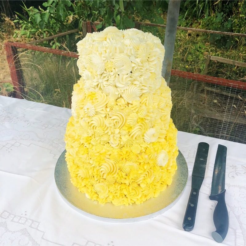 3-bolo-de-casamento-degrade-amarelo-e-branco