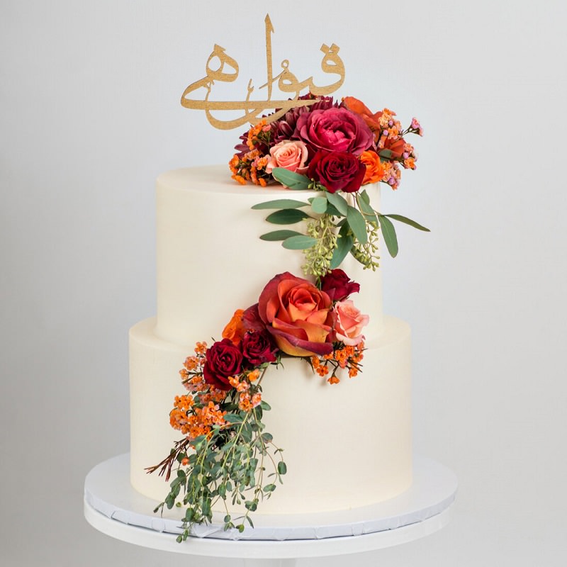 6-bolo-de-casamento-com-flores-naturais-avermelhadas-vermelho-e-laranja
