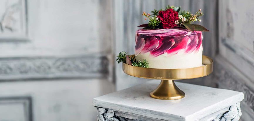 capa-bolo-de-casamento-pintado-a-mao-com-detalhes-florais