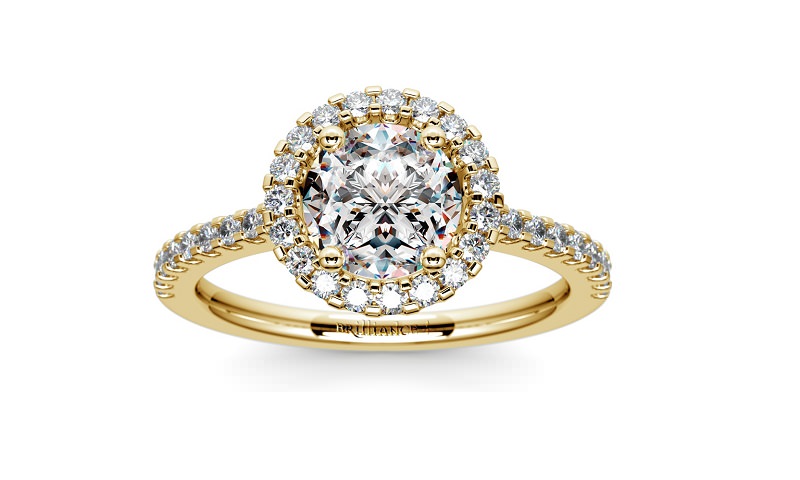 13-anel-de-noivado-ouro-amarelo-diamante-central-com-halo-e-lateral-cravejada