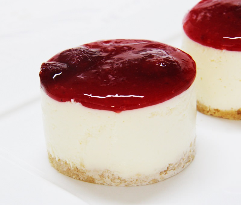 14-mini-cheesecake-de-morango-doce-fino-para-casamento