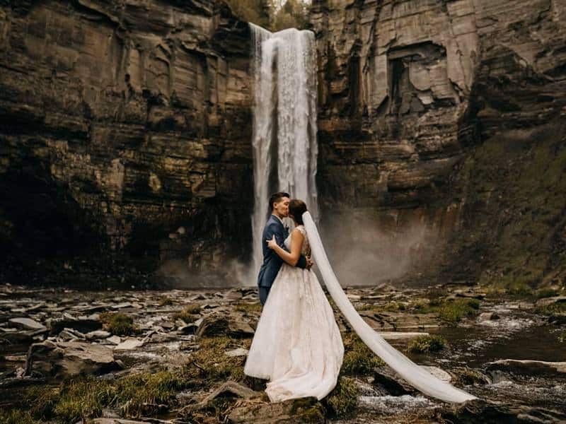 2-realizando-o-sonho-de-casar-na-cachoeira