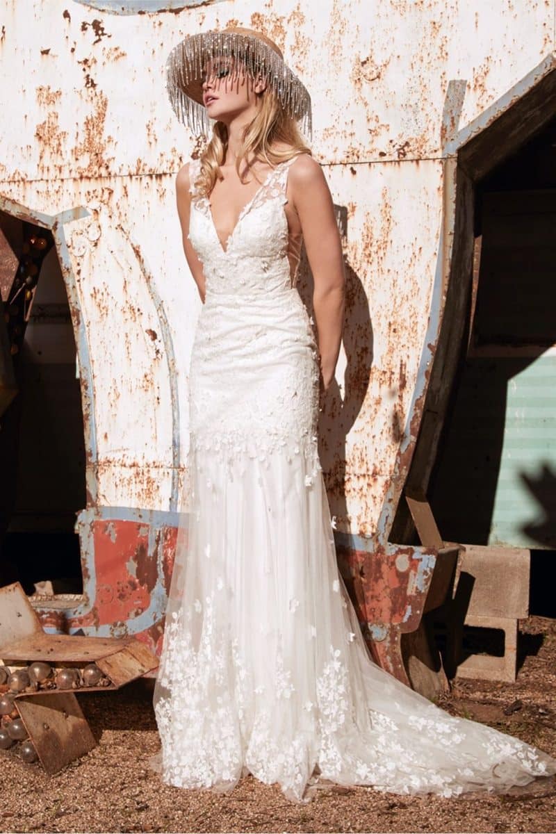 vestido-de-noiva-reto-silhueta-noivas