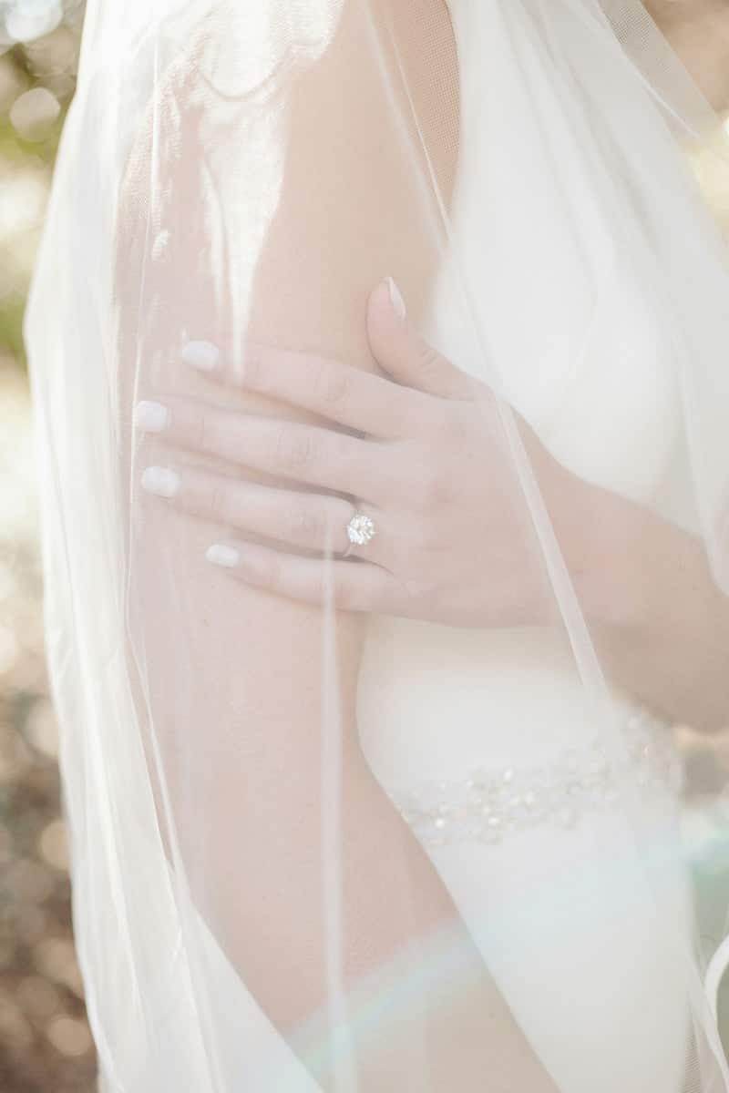 7-fotografia-de-anel-de-noivado-noiva-casamento