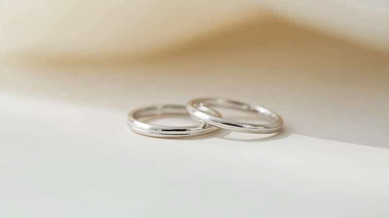 aliancas-de-casamento-finas-e-delicadas-em-ouro-branco-ia